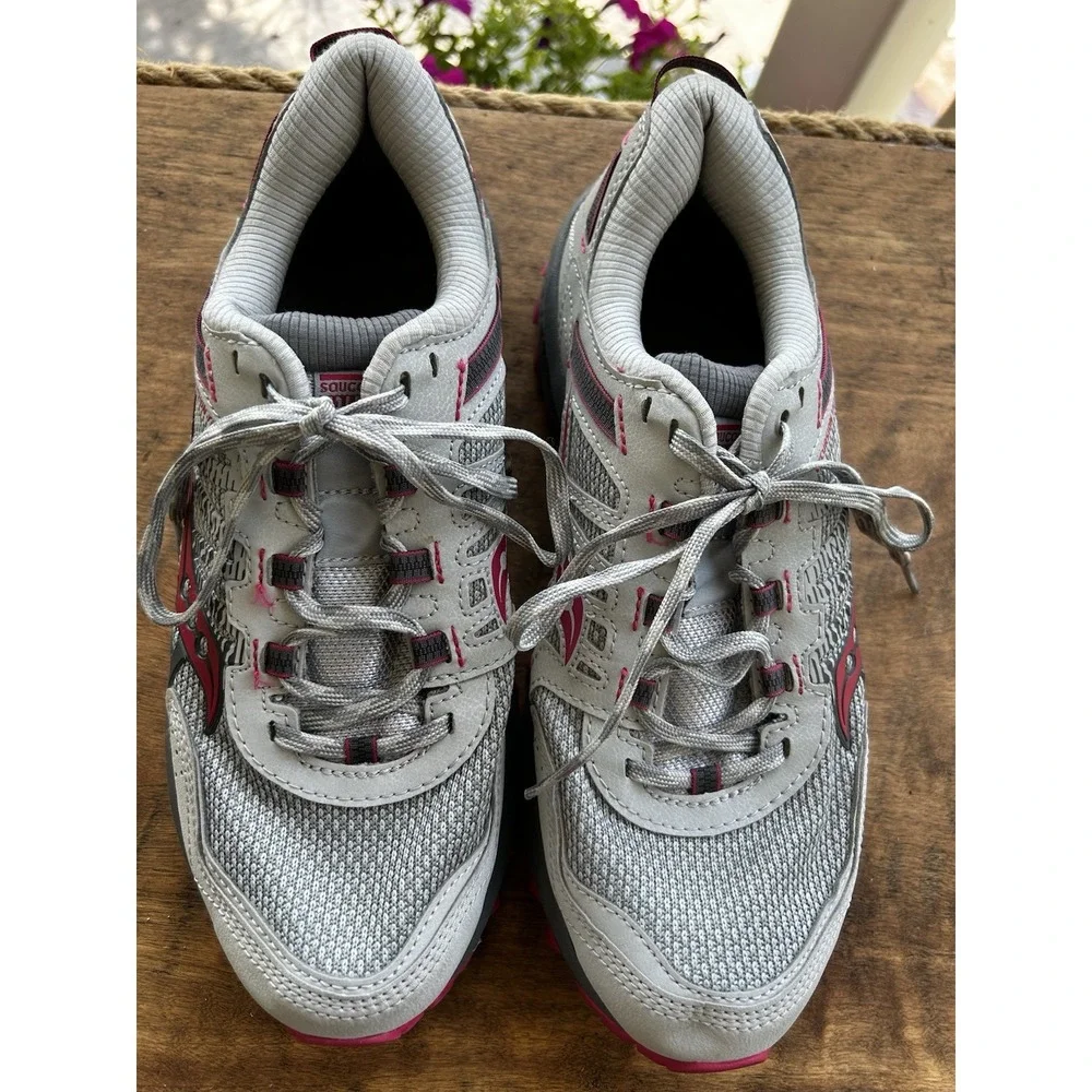 Saucony Excursion TR15 Trail Running Shoes Womens 9 Gray Pink XT-900 Sneakers